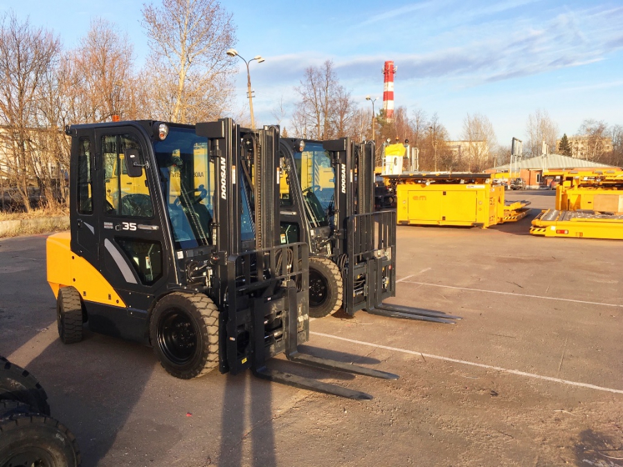 doosan-forklift-d35c1