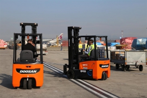 electric-doosan-forklift-