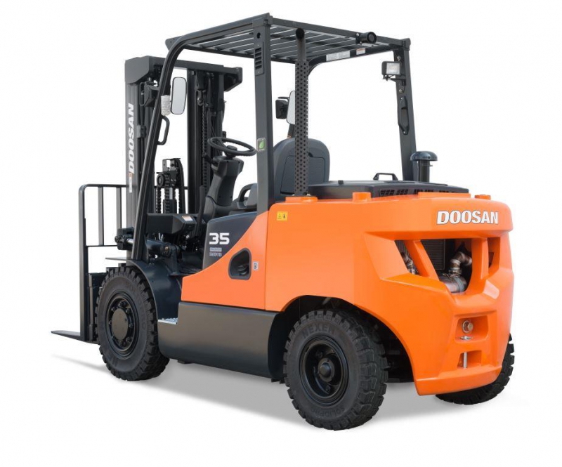 Дизельный погрузчик DOOSAN D35C-7 - фото - 1